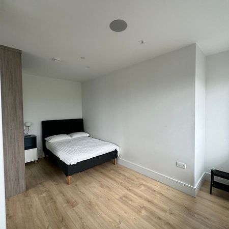 Luxx Apartment & Suites, London Heathrow Airport, Terminal 4, Piccadilly Underground Train Station Nearby! Hillingdon Luaran gambar