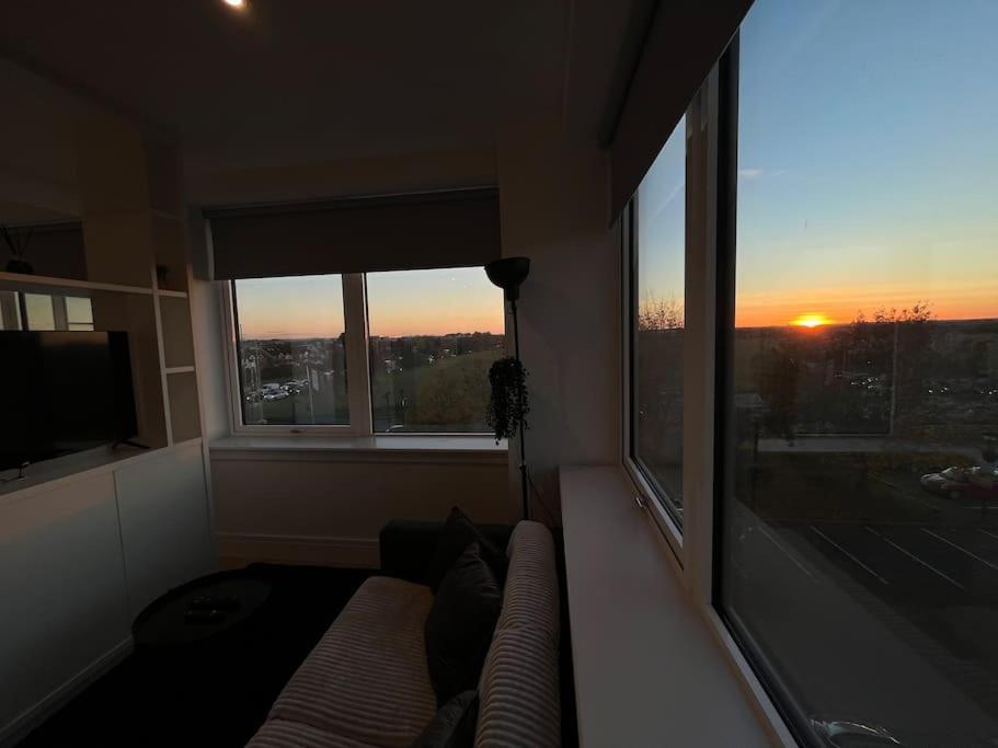 Luxx Apartment & Suites, London Heathrow Airport, Terminal 4, Piccadilly Underground Train Station Nearby! Hillingdon Luaran gambar
