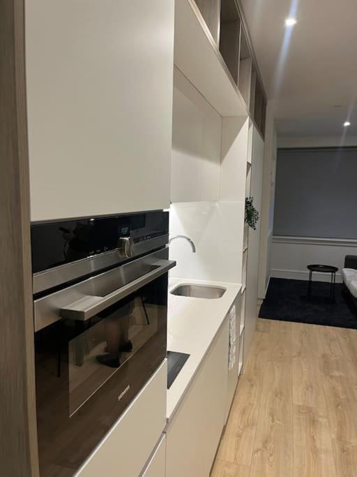 Luxx Apartment & Suites, London Heathrow Airport, Terminal 4, Piccadilly Underground Train Station Nearby! Hillingdon Luaran gambar