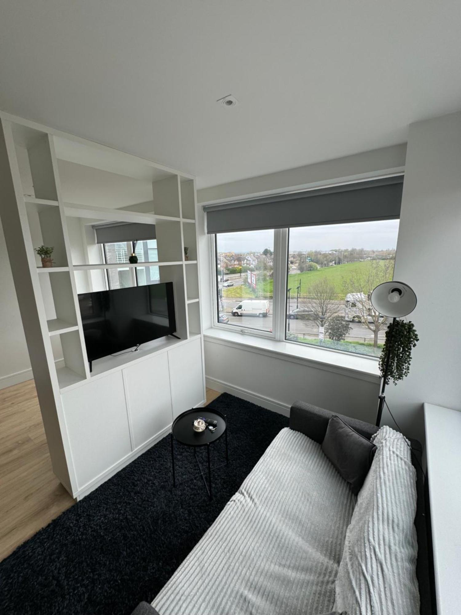 Luxx Apartment & Suites, London Heathrow Airport, Terminal 4, Piccadilly Underground Train Station Nearby! Hillingdon Luaran gambar