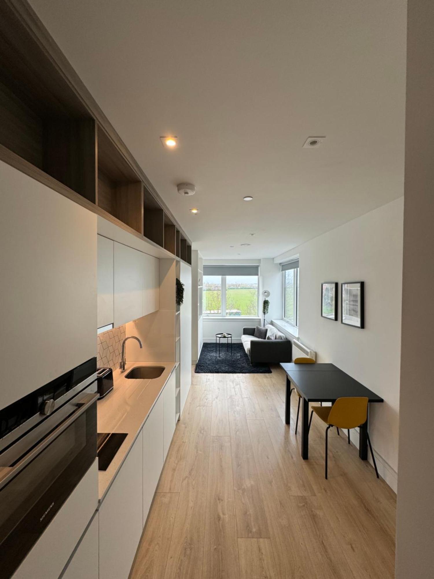 Luxx Apartment & Suites, London Heathrow Airport, Terminal 4, Piccadilly Underground Train Station Nearby! Hillingdon Luaran gambar