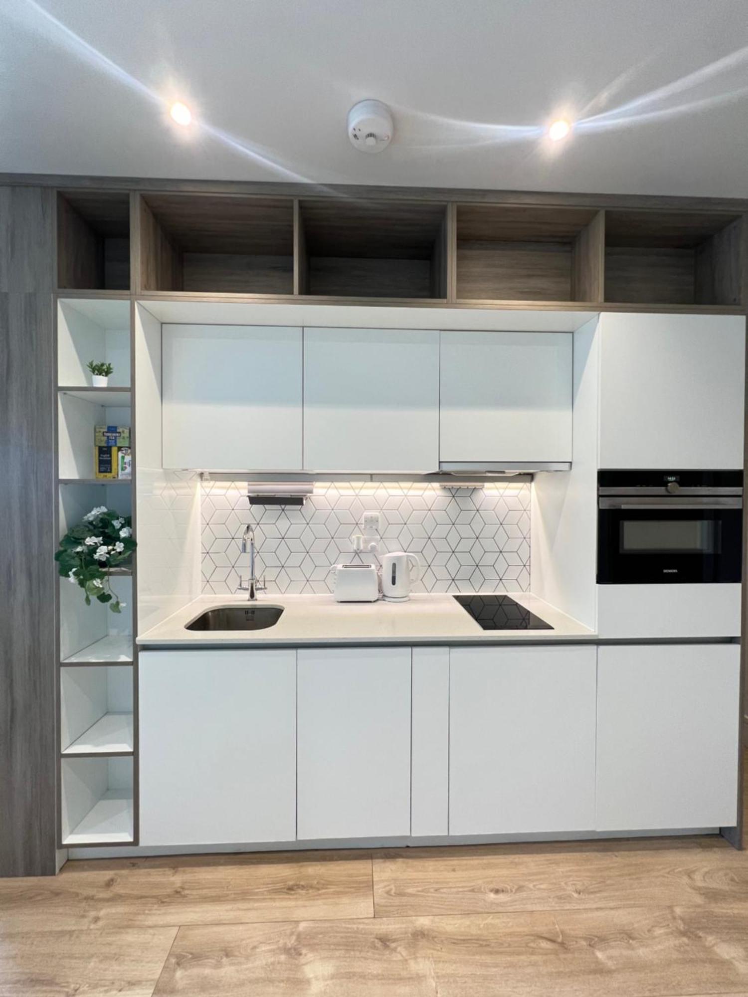 Luxx Apartment & Suites, London Heathrow Airport, Terminal 4, Piccadilly Underground Train Station Nearby! Hillingdon Luaran gambar
